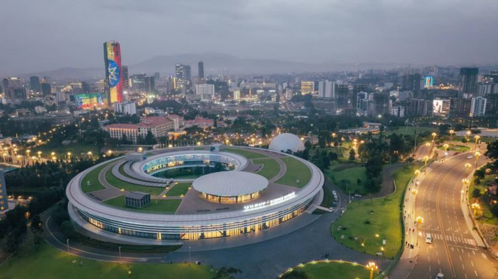 Addis Ababa market and city culture