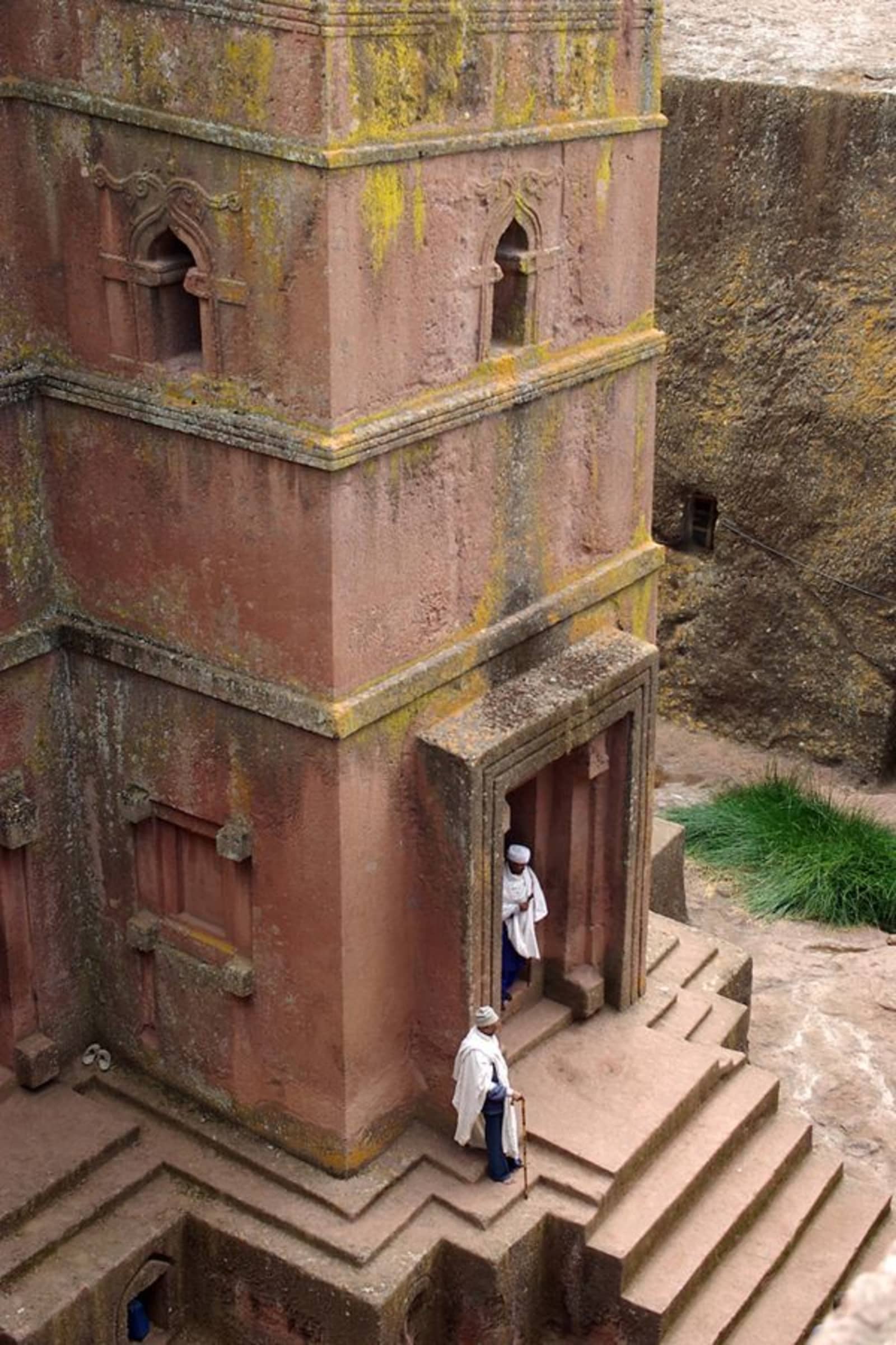 Lalibela heritage route including St. George Church